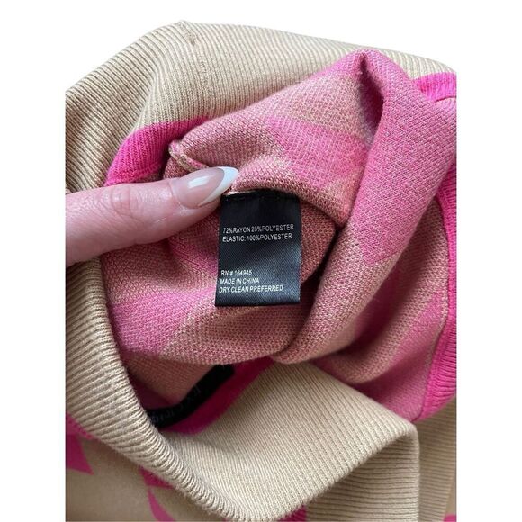 TOCCIN(NY) Pink & Beige Houndstooth Knit Mini Skirt - Size XS - Picture 6 of 6